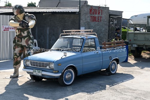 Truck photo 12x8 mazda - -,