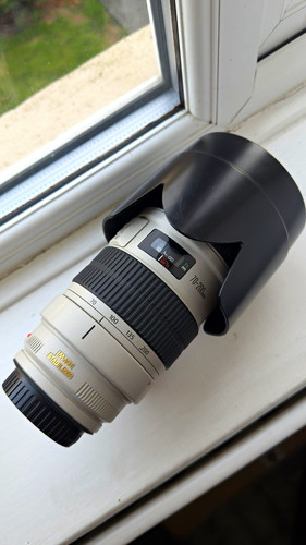 Near mint canon ef 70 - [near, ]