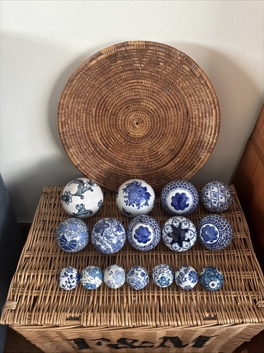 Vintage blue white - x,