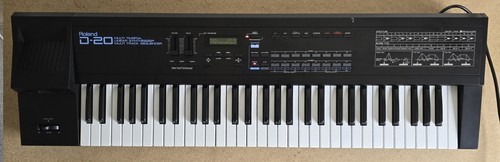 Roland d20 synthesiser - -, 100