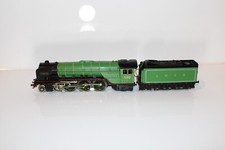 Trix OO Gauge 4-6-2 LNER A2