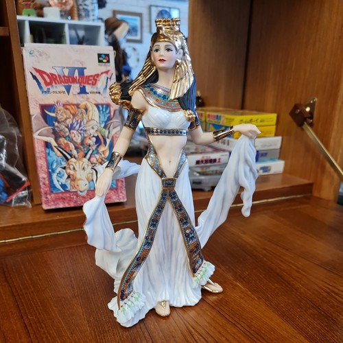 Danbury mint egyptian queen - mint,