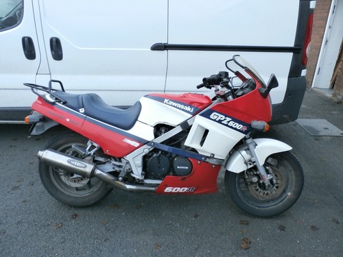 Breaking kawasaki gpz600r - breaking,