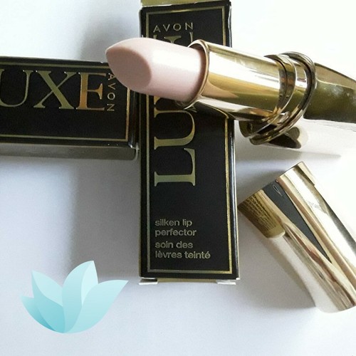 Avon luxe silken lip perfector - avon,