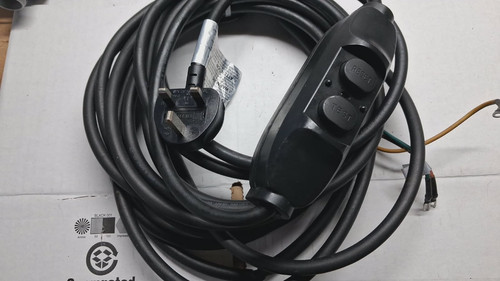 Lay spa mains - z,