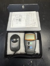 Digital Lux Meter  LX-1010B