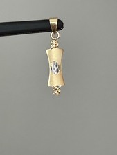 14ct Gold bow sweet shape