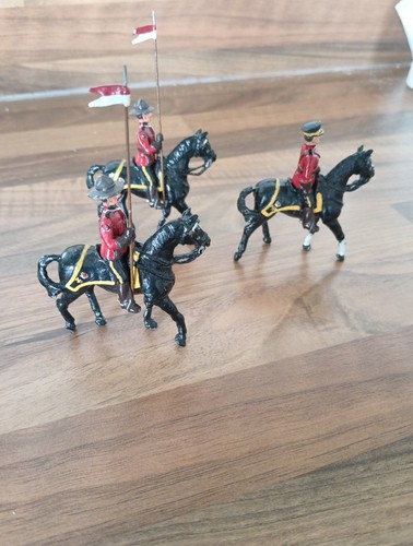 Royal canadian mounted police - royal,