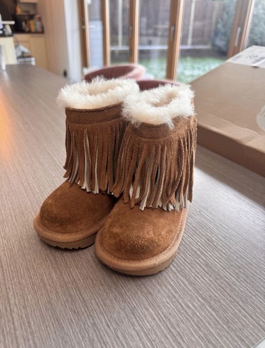 Ugg infant size chestnut - infant,