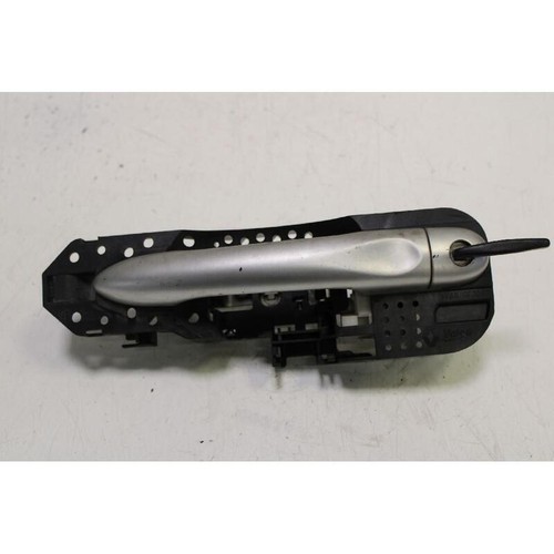 Front outer door handle - front,