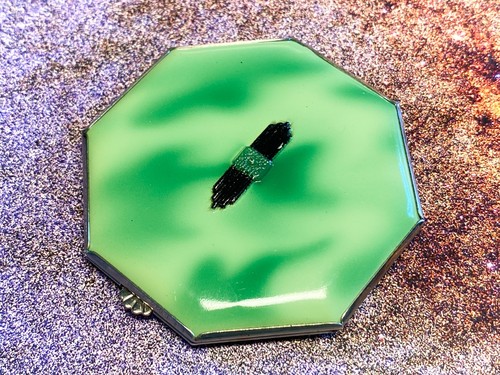 Gwenda small octagonal green