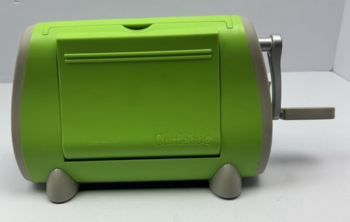 Cuttlebug die cutter - cuttlebug, &
