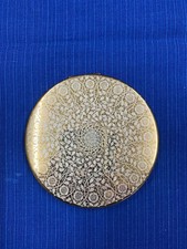 vintage powder compact with mirror  by Vogue Vanities, 9.5cm diameter.