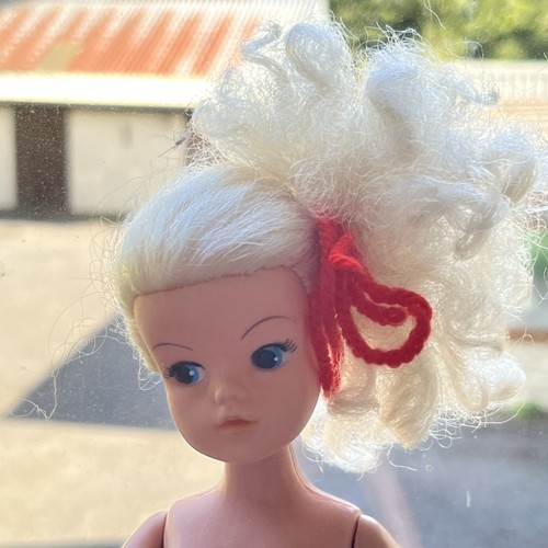 Vintage sindy pedigree - sindy,