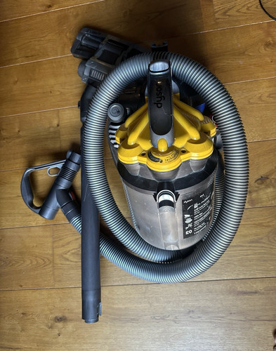 Dyson dc19 bagless cyclonic - dc19,