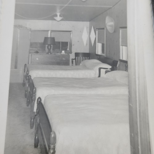 Large cottage bedroom interior - large,