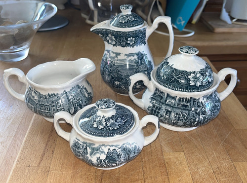 Royal tudor ware coaching - royal,