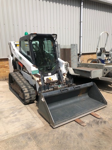Bobcat tracked loader - bobcat,