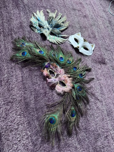 Three feather peacock blue - three,