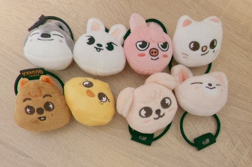 Stray kids toyworld hair tie - stray,