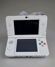 NEW Nintendo 3DS White with