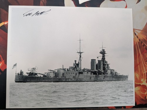 Hms hood signed photo - hood,