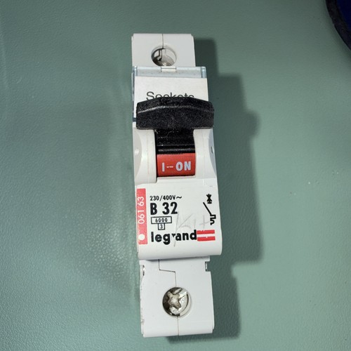 Legrand mcb 06162 b32 32a - legrand,