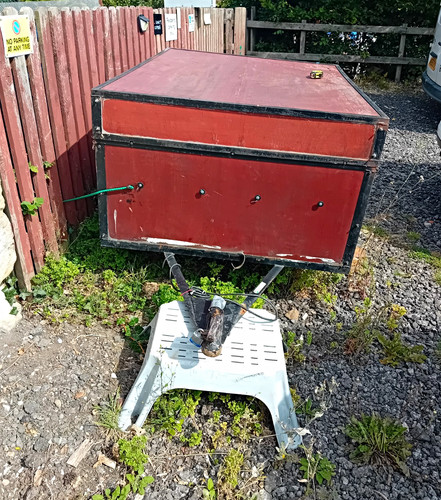 Box trailer with top good - box,