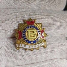 Rare WW1 'War Service' Gilt Metal & Enamel Badge For The Primrose League. #17
