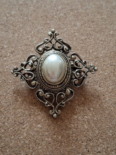Art deco faux - faux, and