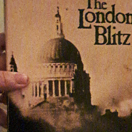 The london blitz wwii book - blitz,