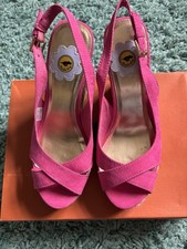 BNIB Ladies Size 5 Rocket Dog