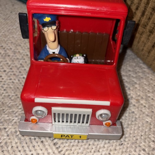 Postman pat van - van,