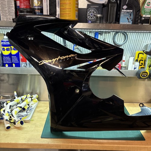 Genuine triumph daytona 675 - triumph,