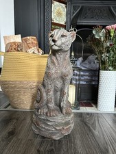 Elegant 39cm Sculptured