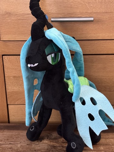 Little pony queen chrysalis - pony,