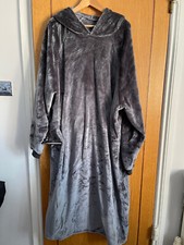 FLEECE HOODIE BLANKET, Grey, Bedding, cuddly, extra long length all in one NEW