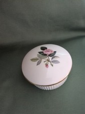 Vintage Wedgwood Hathaway Rose Lidded Trinket Dish Pot Bone China 3.5x9.5cm