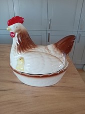 Vintage ceramic chicken egg holder / storage