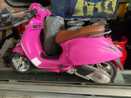 Children vespa scooter - children's,