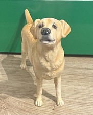 John Beswick Figurine Labrador Dog Yellow JBD100 Hand Painted New