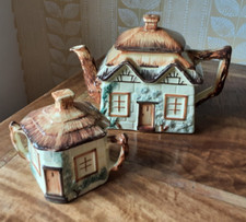 Keele ST. Pottery England 1950s Teapot & Sugar Box *2 pieces Handpainted