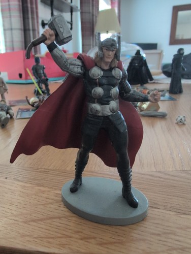 Marvel thor figure collectible - marvel,