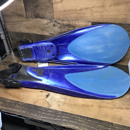 Seaquest technisub flippers - seaquest,
