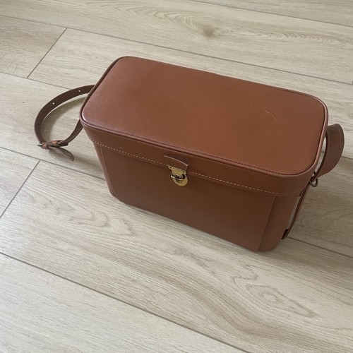 Vintage tan leather - vintage, case