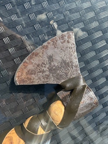 Viking axe 800 - ca, 180