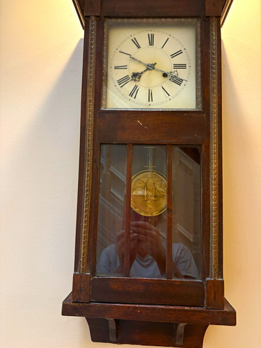 Victorian regulator wall