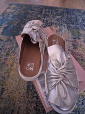 Moda In Pele Knot Mule