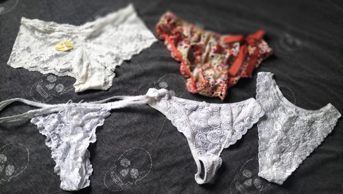 Knickers and thongs bundle - thongs,