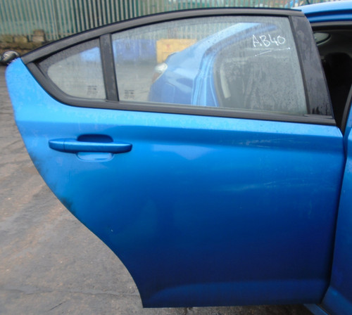 Se gt 5dr offside - 12, mg-6
